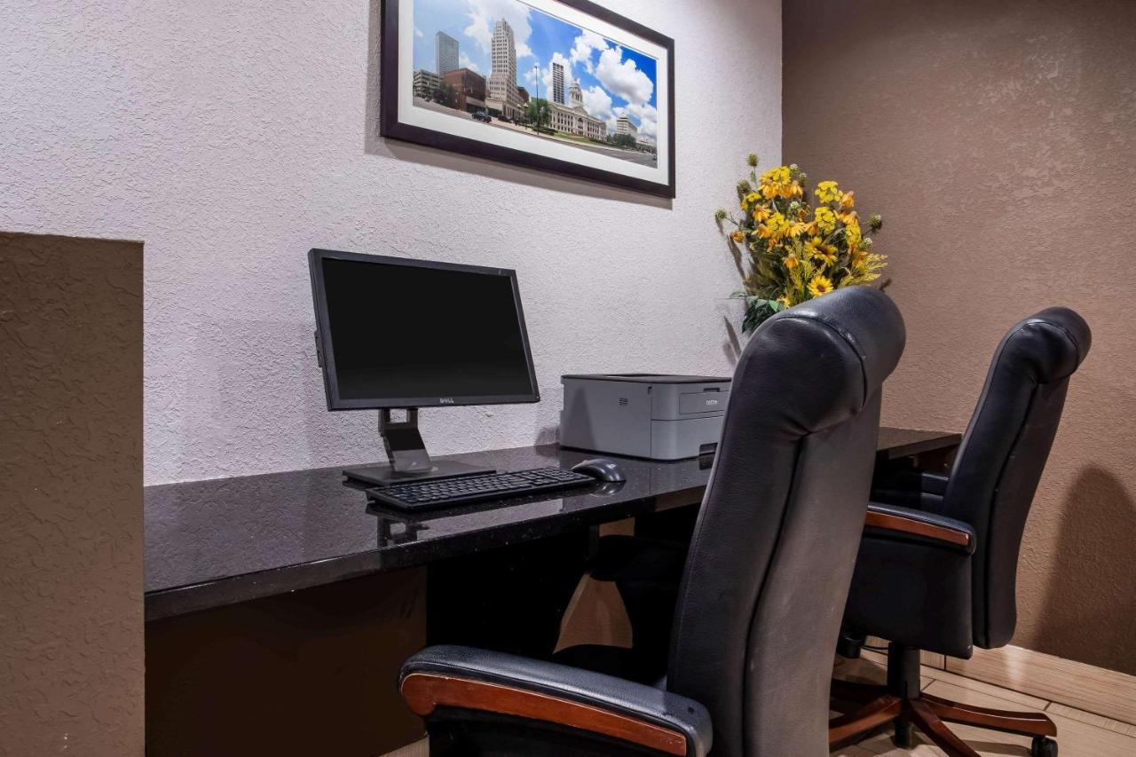Travelodge By Wyndham Fort Wayne North Esterno foto