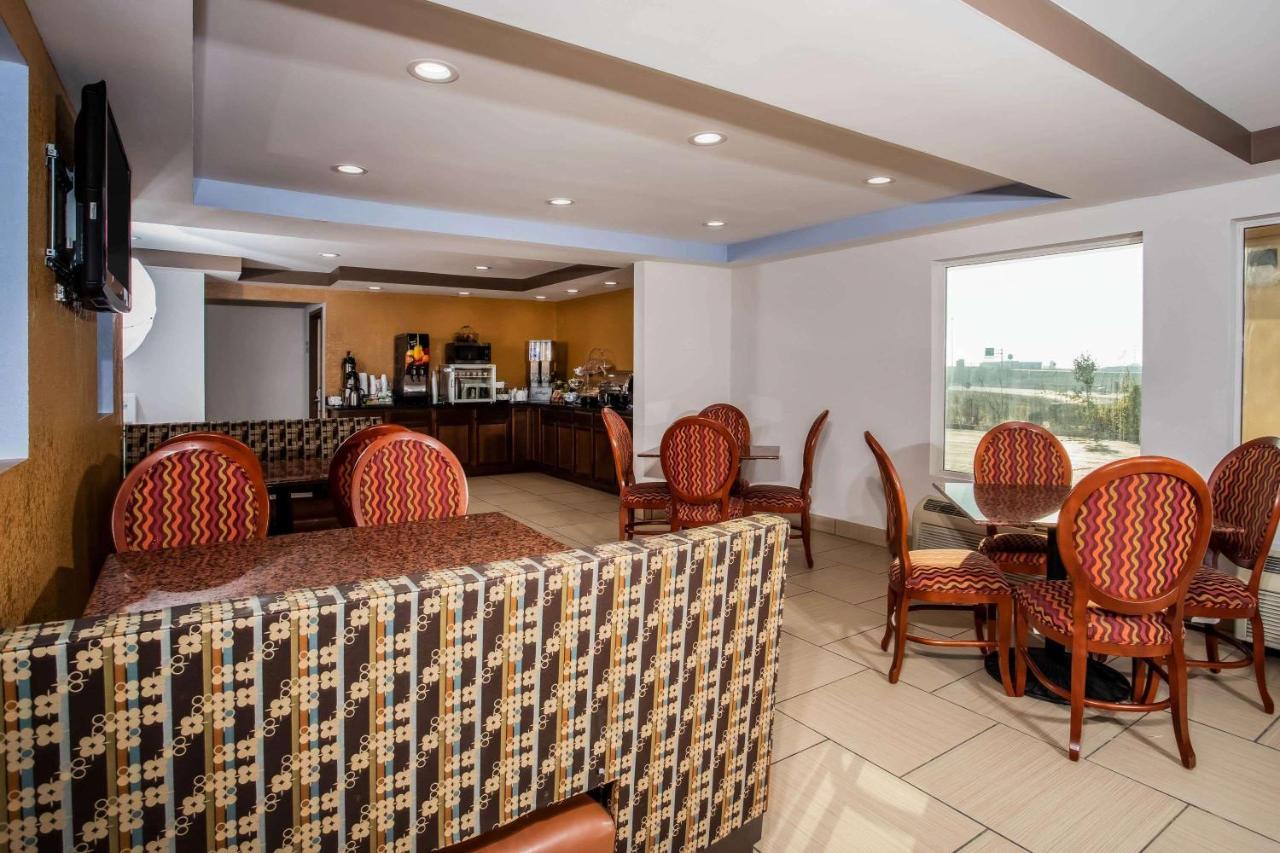 Travelodge By Wyndham Fort Wayne North Esterno foto