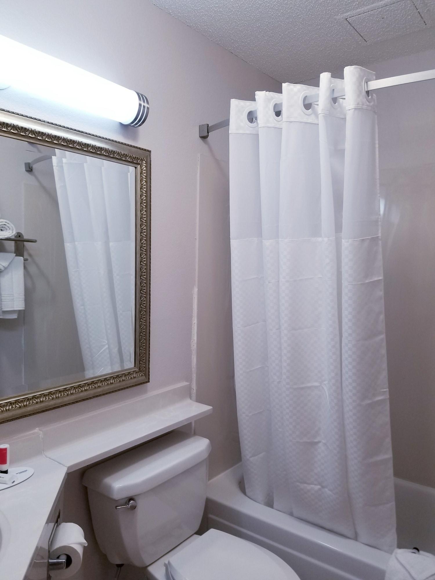 Travelodge By Wyndham Fort Wayne North Esterno foto