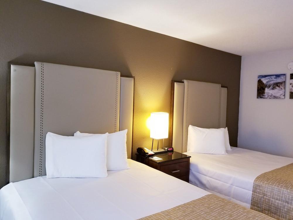 Travelodge By Wyndham Fort Wayne North Esterno foto