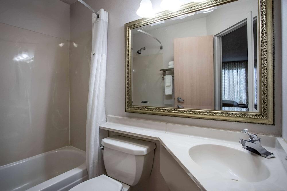 Travelodge By Wyndham Fort Wayne North Esterno foto